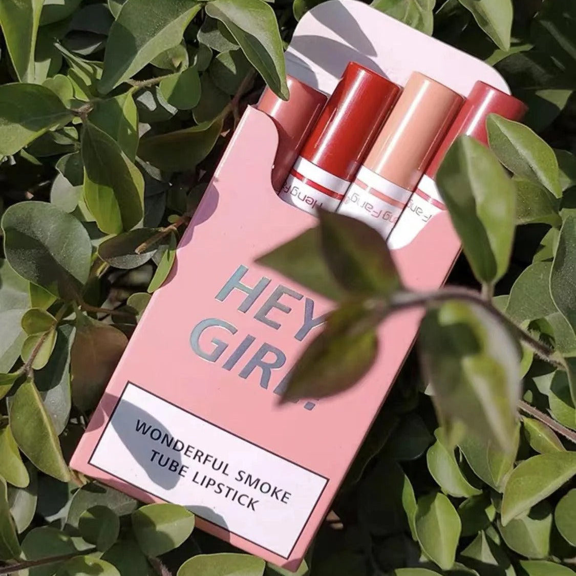 4-in-1 Trending Lipstick Set – Cigarette-Shaped Matte Lipsticks, Long-Lasting, Easy to Apply, Non-Sticky & Fade-Resistant Lip Gloss for Makeup Lovers